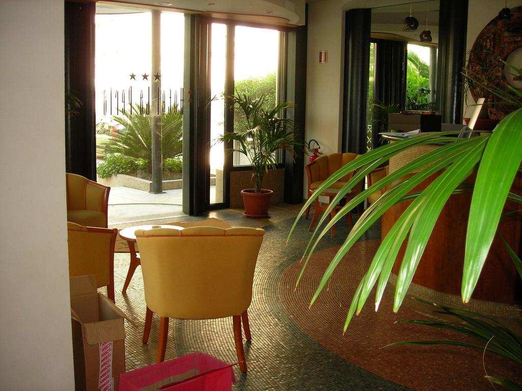 La Perla B&B Hotel Roseto Degli Abruzzi Exteriör bild