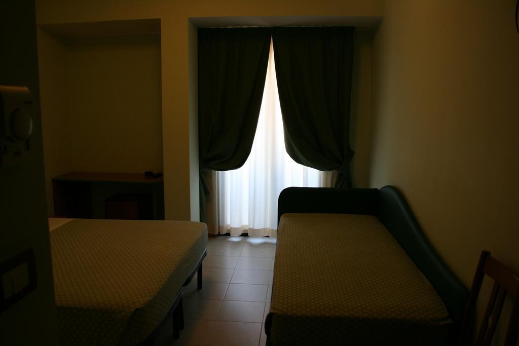 La Perla B&B Hotel Roseto Degli Abruzzi Exteriör bild